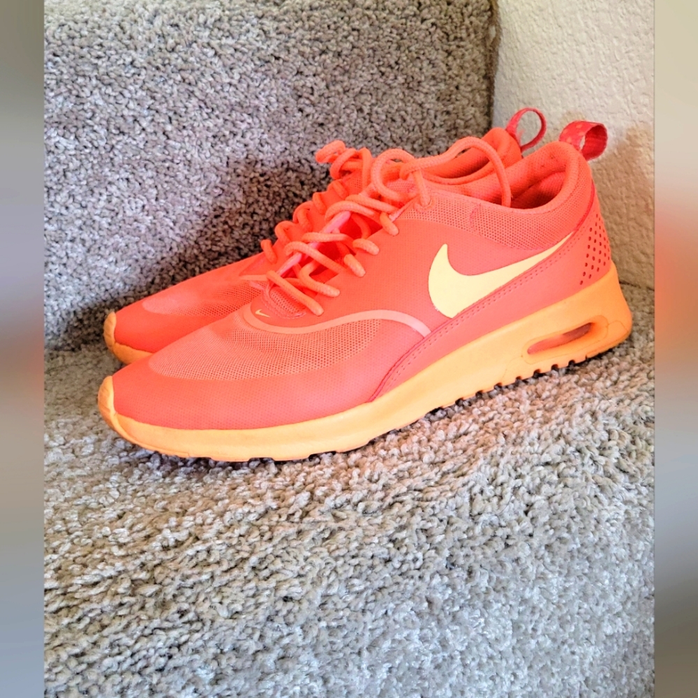 Nike Air Max Thea Orange Mid Casual Running Comfort Shoes Size 7